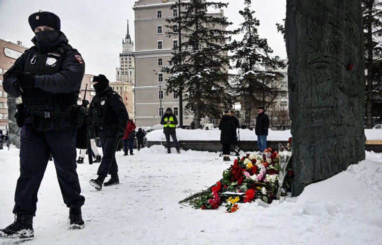 Navalny’s relatives demand his remains, silence from Moscow