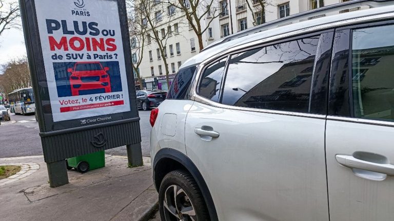 Nearly 55% of Parisians approve of tripling parking rates for the heaviest cars