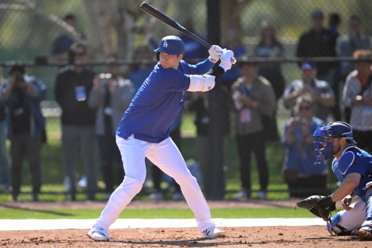 Ohtani takes batting practice with the Dodgers, takes another step forward