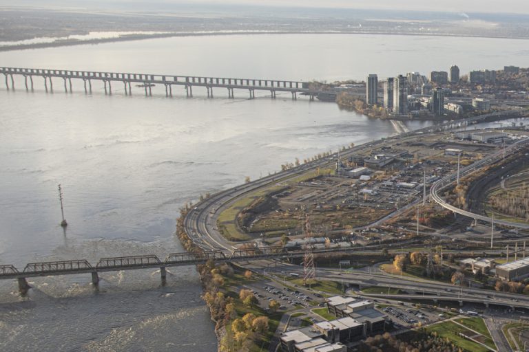 Ottawa wants to cede the Bonaventure Expressway