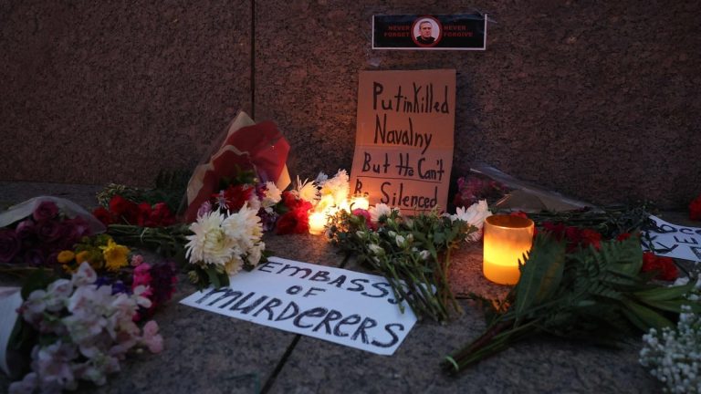 [PHOTOS] Demonstrations in Europe and the United States to denounce the death of Alexeï Navalny