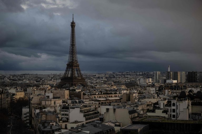 Paris |  End of strike at the Eiffel Tower, reopening on Sunday