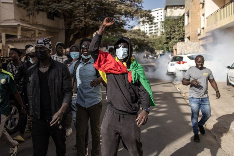 Political crisis in Senegal |  The presidential election postponed, sporadic clashes in front of the Assembly