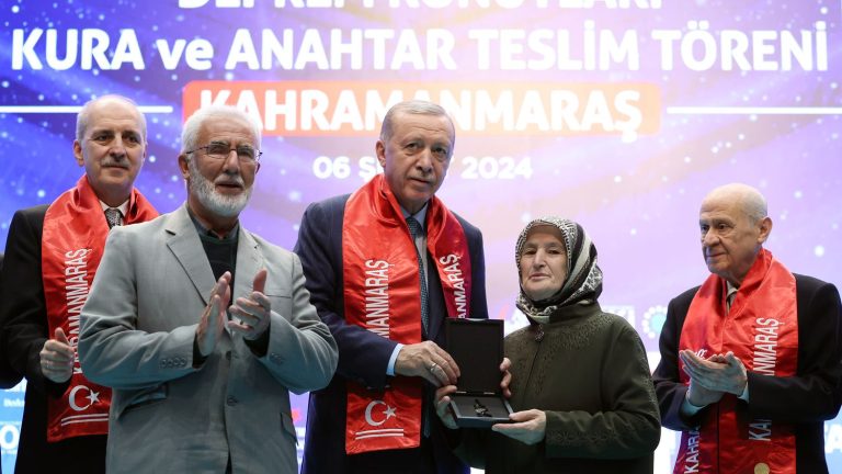 President Erdogan campaigning for municipal elections