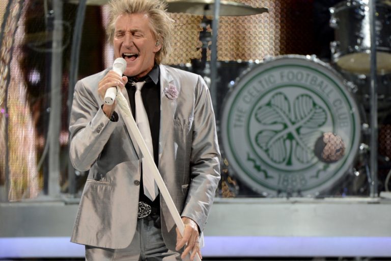 Rod Stewart sells his catalog for 100 million US