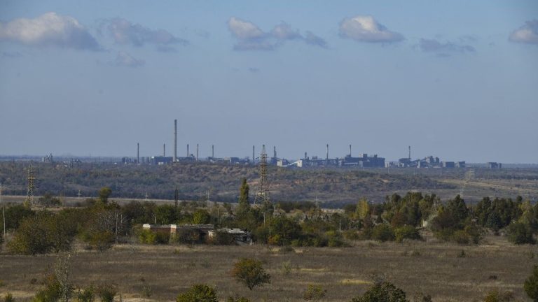 Russian forces take control of Avdiïvka, in the east of the country