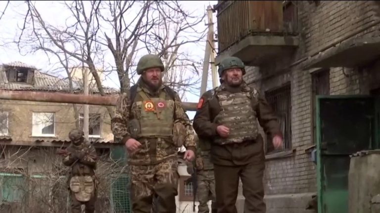 Russian soldiers take possession of Adviivka and its surroundings