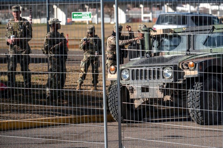 Standoff over immigration |  Texas to build military base on border with Mexico