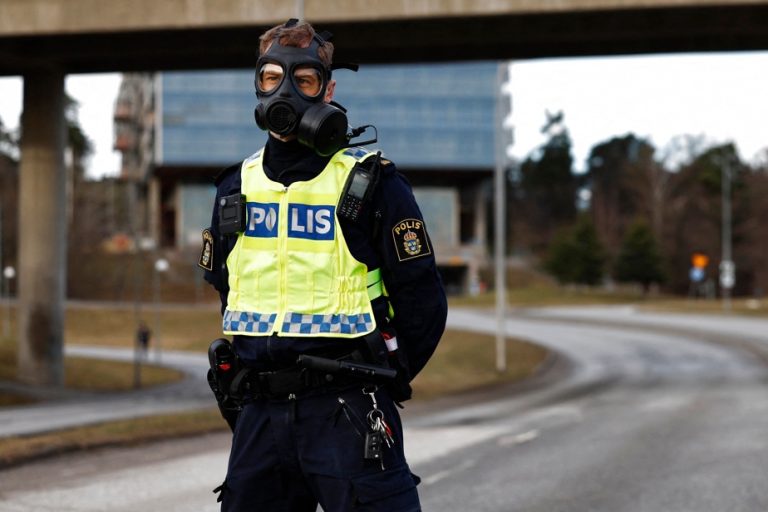 Sweden |  Intelligence headquarters evacuated after gas scare