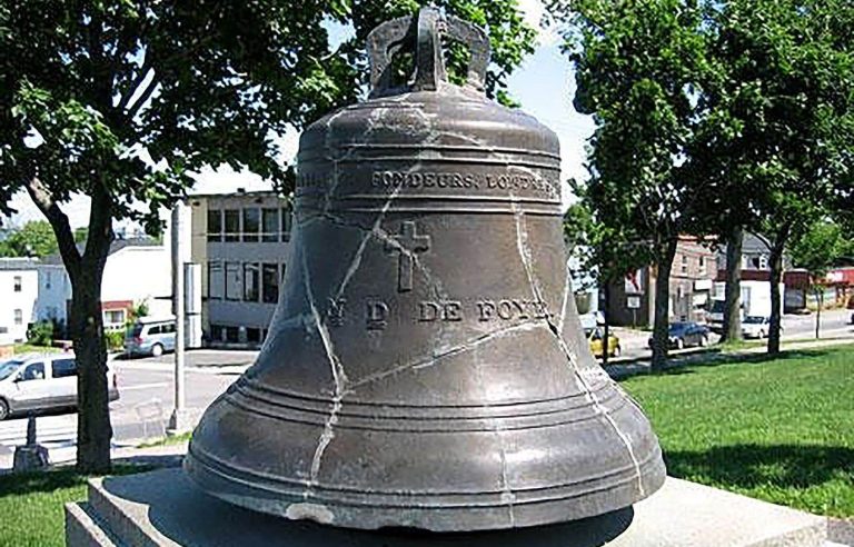 The bell of Fort Lorette is now on the Quebec Cultural Heritage Register