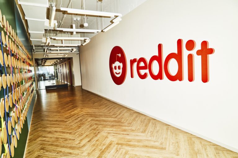 The social network Reddit files its listing project in New York