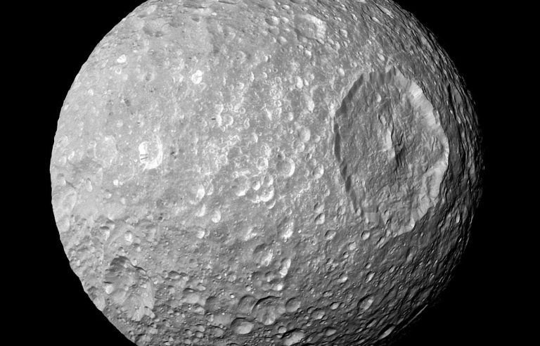 There could be an ocean beneath the surface of a Saturn moon