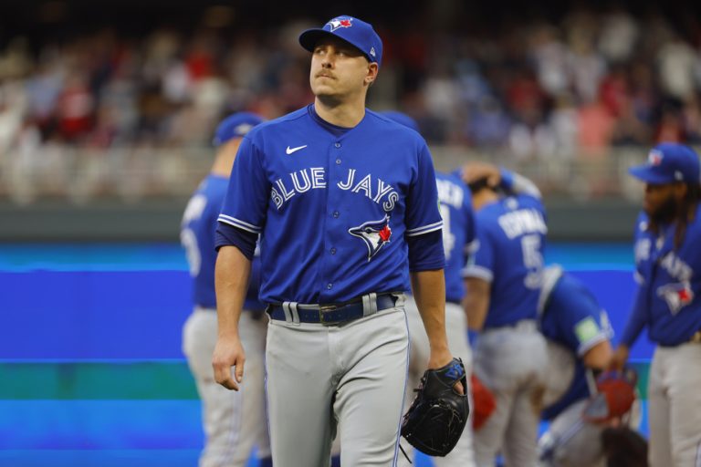 Toronto Blue Jays |  Pitcher Erik Swanson’s son leaves intensive care unit