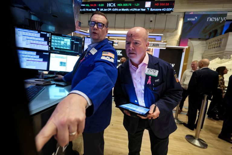 Wall Street ends down, weighed down by technology