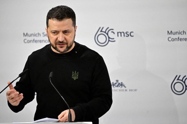 War in Ukraine, day 724 |  Zelensky calls for long-range weapons