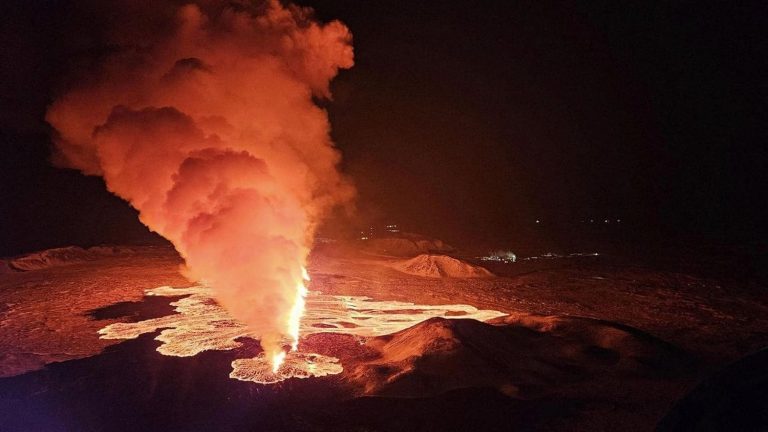 a new volcanic eruption has started on the Reykjanes Peninsula