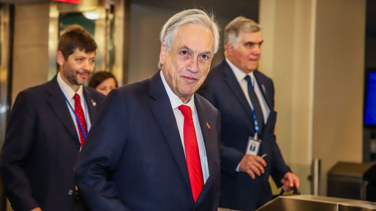 ex-president Sebastian Piñera dies in helicopter crash