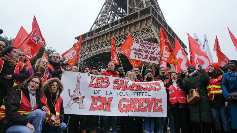 faced with a persistent blockage between management and the unions, the monument remains closed