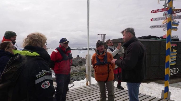 at the Akademik-Vernadsk station, Ukrainian scientists experience the conflict from a distance