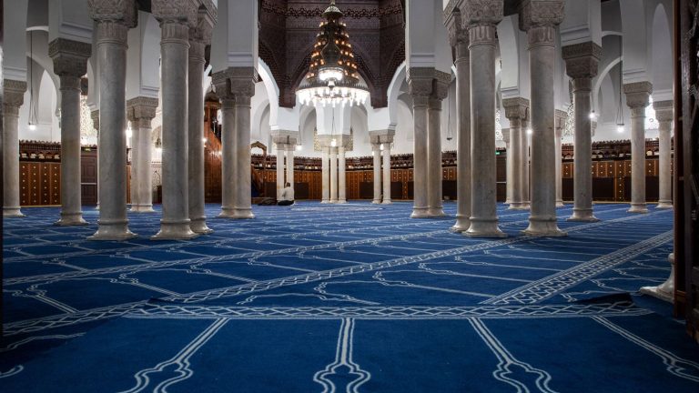 how the French mosques concerned will have to organize themselves