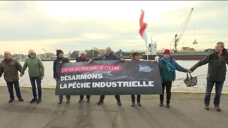 in Saint-Malo, revolt against the liner of excess