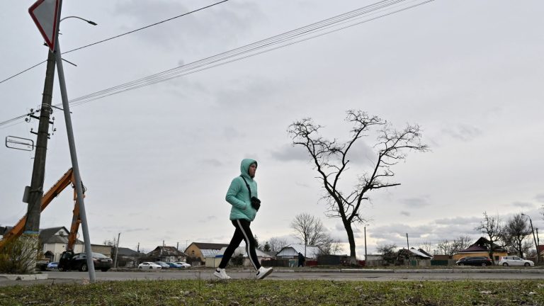 in Ukraine, the heavy gaze of society on the widows of soldiers killed in combat