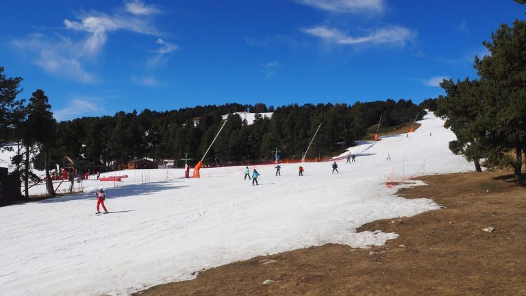 in the Pyrénées-Orientales, the Font-Romeu resort goes all out on artificial snow