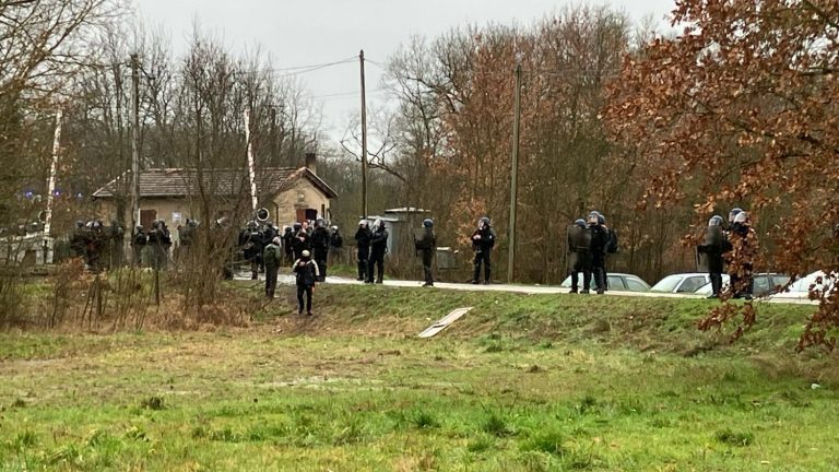 ongoing intervention by law enforcement at the La Crémade ZAD