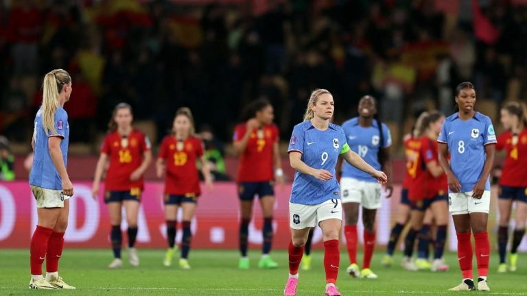 overwhelmed, the Blues logically bowed to Spain in the final