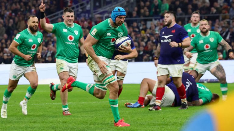 the French XV largely dominated by Ireland for its entry into the Tournament