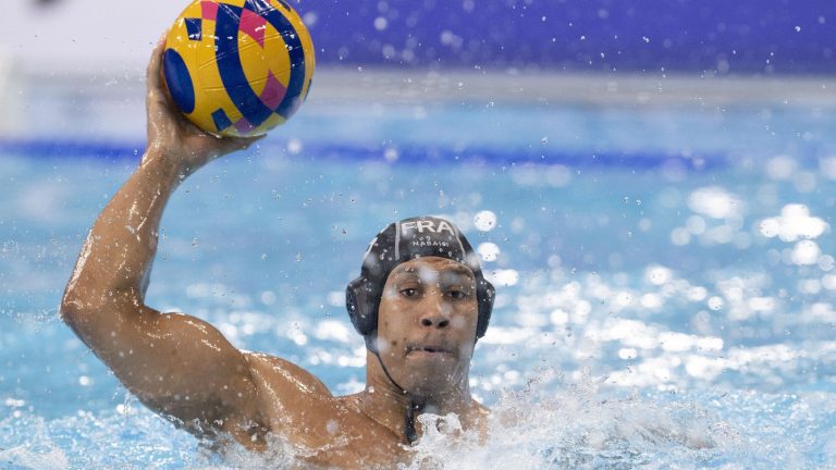 the French men’s team qualifies for the semi-finals of the World Championships for the first time in its history