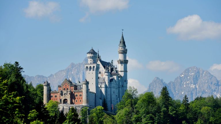 the candidacy of Bavaria’s castles for UNESCO world heritage does not please everyone