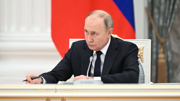 the election commission published Vladimir Putin’s financial statement