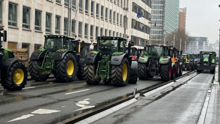 tractors paralyze Brussels as EU members revise agricultural rules