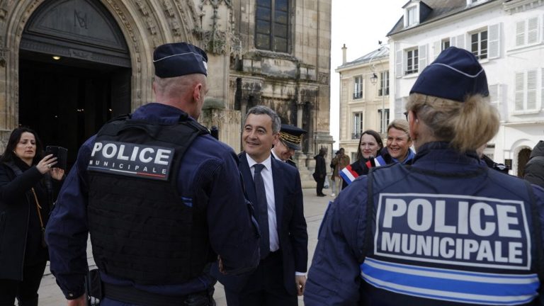 13,500 police officers, gendarmes and soldiers mobilized to “protect Catholic and Protestant services”