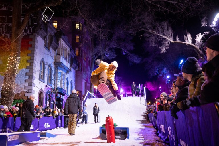 APIK |  Skiing in Saint-Denis