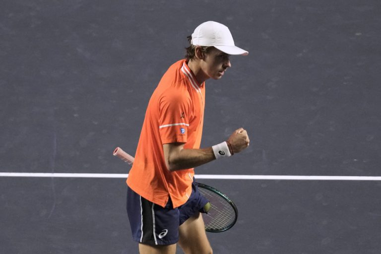 Acapulco Tournament |  Alex de Minaur defeats Stefanos Tsitsipas to advance to semi-final