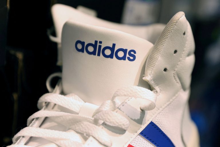 Adidas posts a net loss of 75 million euros in 2023