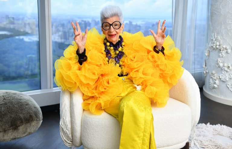 American Iris Apfel, “geriatric starlet” of fashion, dies at 102