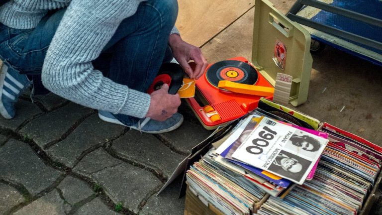 At the market.  The record stores of Croix-Rousse, in Lyon