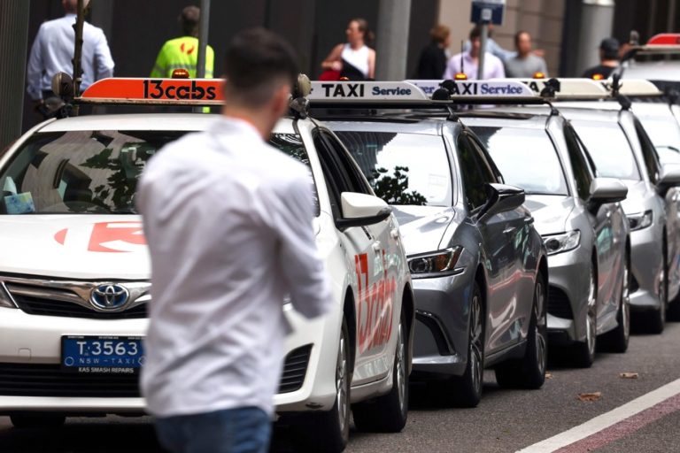 Australia |  Uber ordered to pay 272 million in compensation to taxis