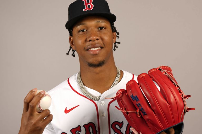 Brayan Bello reportedly accepts 6-year contract offer from Red Sox