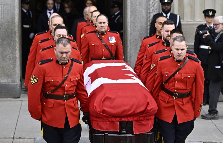 Brian Mulroney exposed in ardent chapel in Montreal