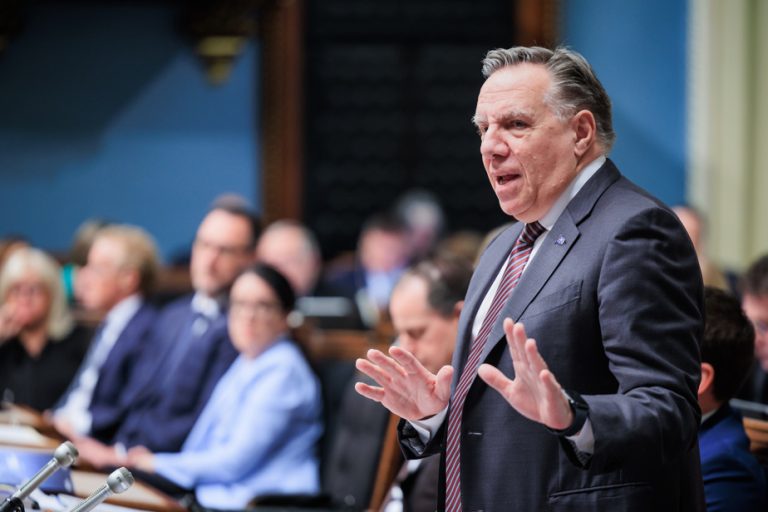 Broadening of the Françoise David law |  François Legault refuses to commit