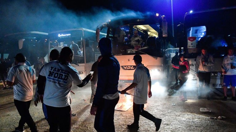 buses of Olympique de Marseille supporters targeted on the highway on their return from Clermont