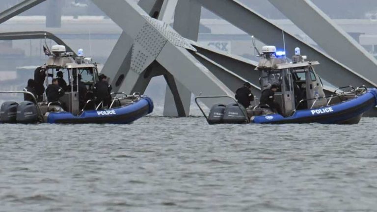 Collapsed bridge in Baltimore: rescuers search for the bodies of six workers