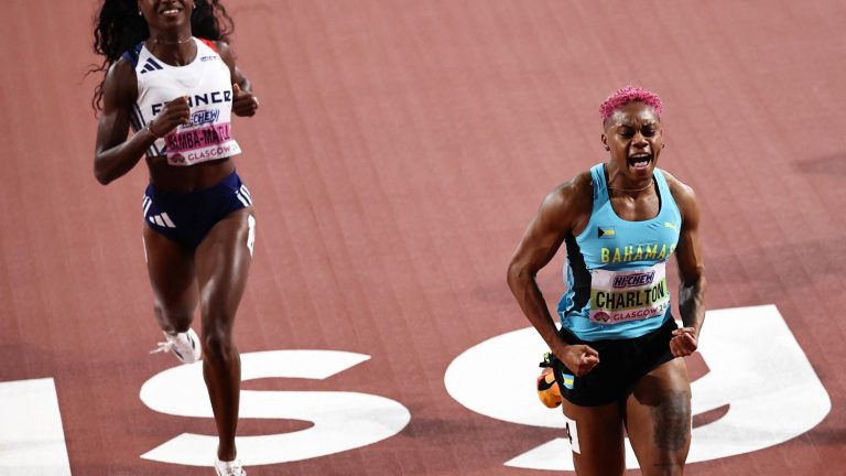 Cyréna Samba-Mayela in silver over 60m hurdles, behind Devynne Charlton who improves the world record