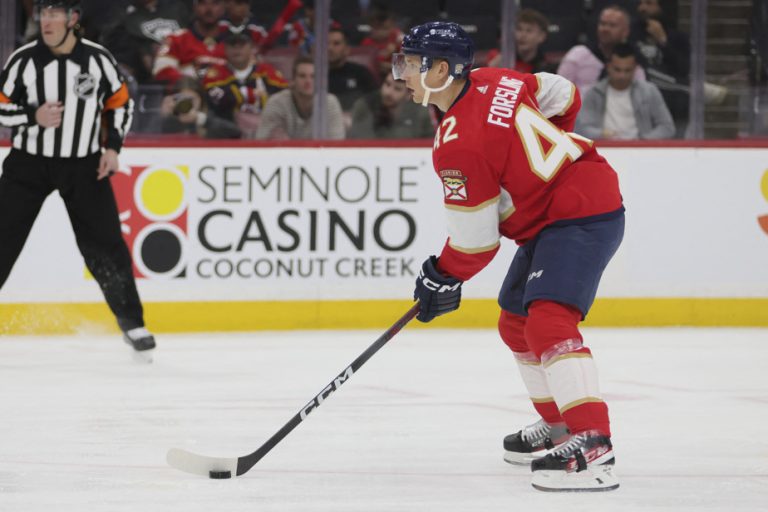 Florida Panthers |  Eight-year contract for Gustav Forsling