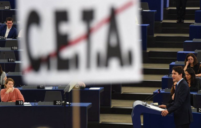 French Senate votes against CETA free trade treaty