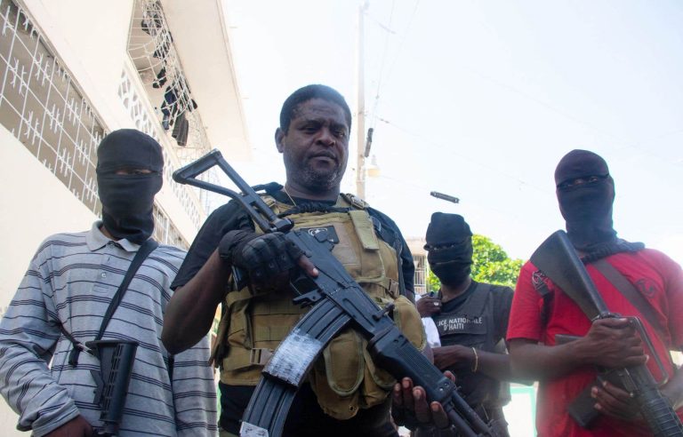 Haiti: A gang leader raises the specter of a “civil war”